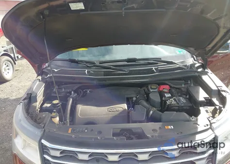 2016 Ford Explorer Xlt z USA, uszkodzony, nr VIN 1FM5K8D86GGD11492